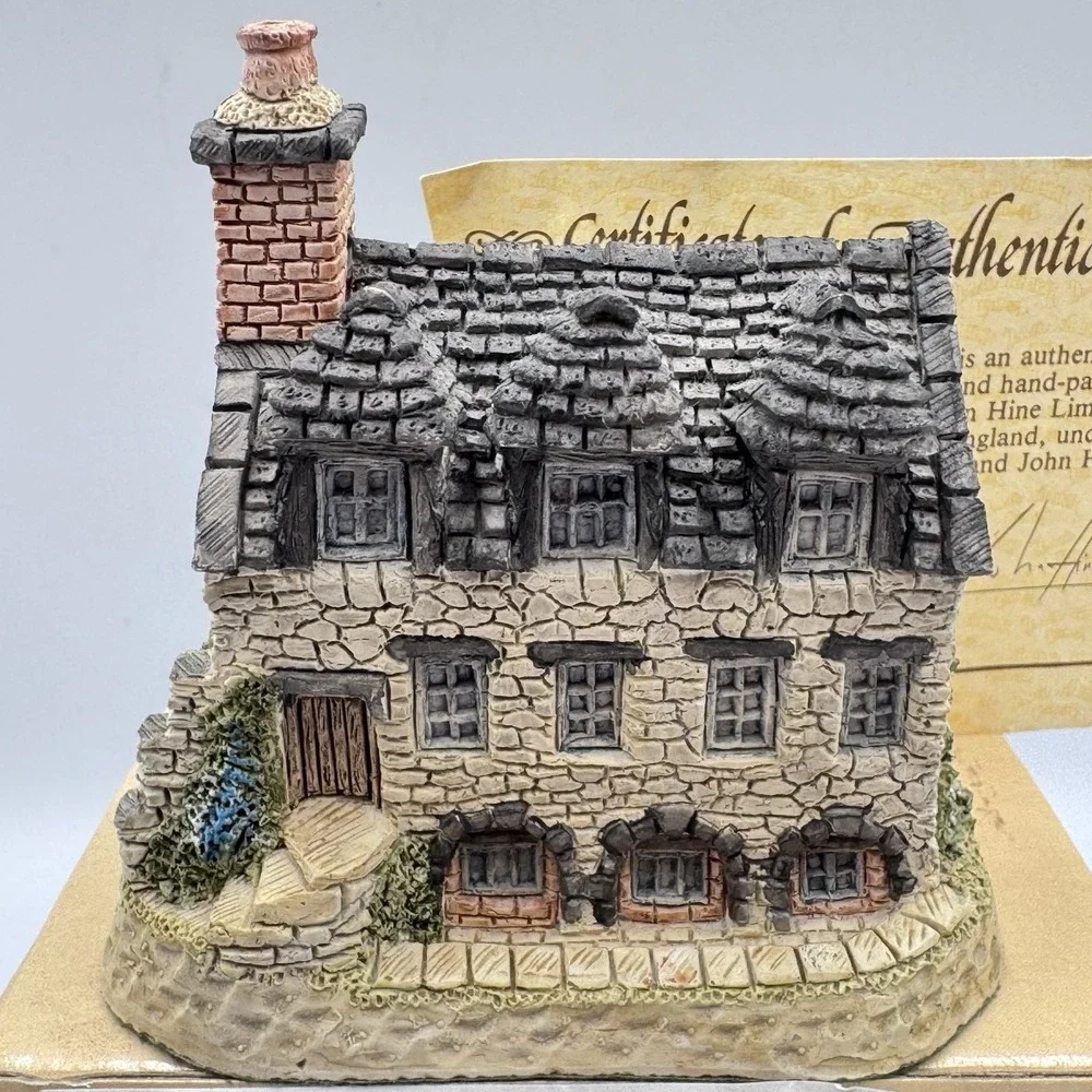 David Winter Cottages British Traditions Burns Reading Room January‎ Box & COA